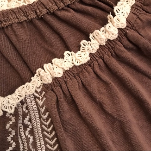 Kori America Off The Shoulder Top NEW Womens Size Small Mocha White Bell Sleeve - Picture 8 of 10